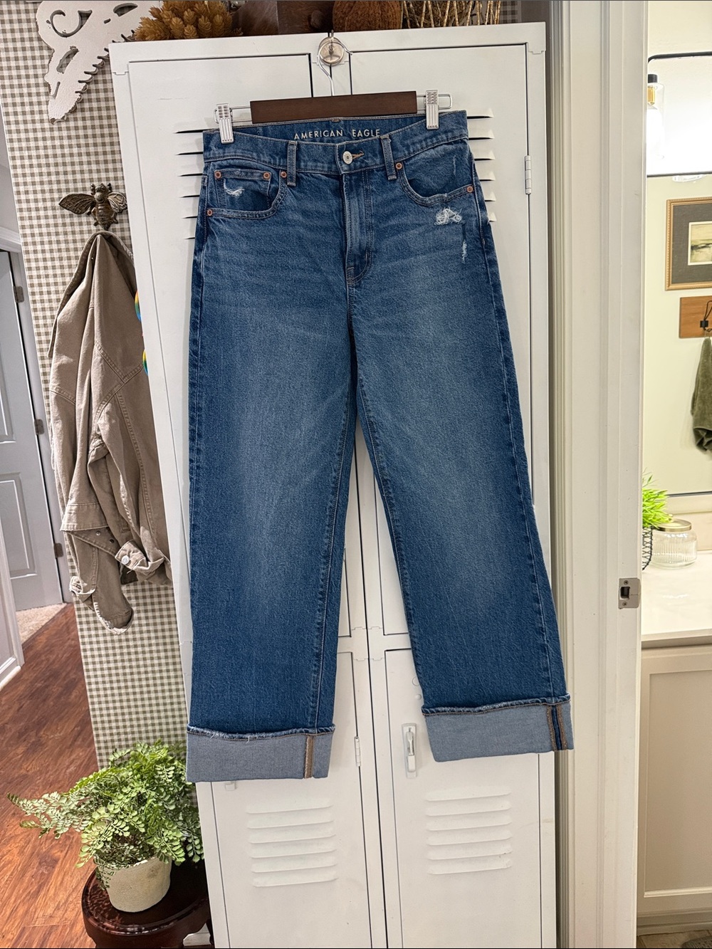 American Eagle Outfitters Women's Medium Blue Boyfriend Jeans